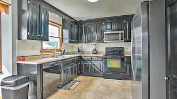 Rumah (4 Bedrooms) | Interior