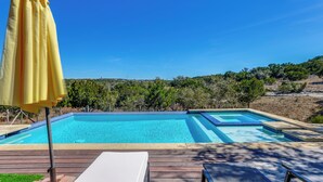 منزل (4 Bedrooms) | واجهة المنشأة