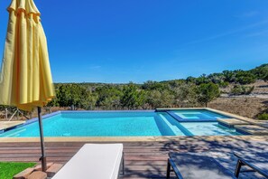 独立别墅 (4 Bedrooms) | 住宿正面