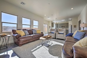 House (4 Bedrooms) | Interior - Hike, Golf, Unwind Poolside! Washington Home (Washington)
