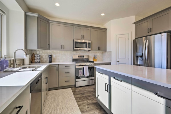 المنشأة من الداخل