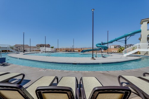 Hike & Golf: Washington Home w/ Hot Tub Access