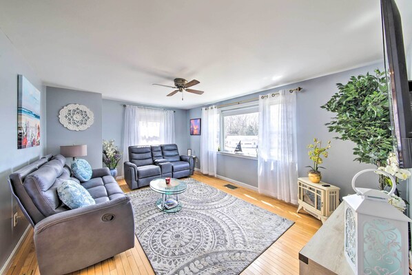 House (2 Bedrooms) | Interior