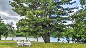 House (2 Bedrooms) | Property grounds