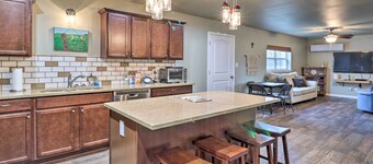 Welcoming Tow Home ~ 1 Mi to Lake Buchanan!