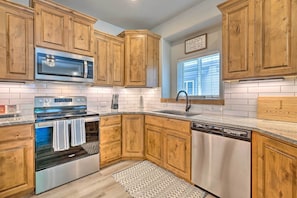 Apartment (3 Bedrooms) | Interior - 1 Mi to Downtown Loveland: Cozy Getaway! (Loveland)