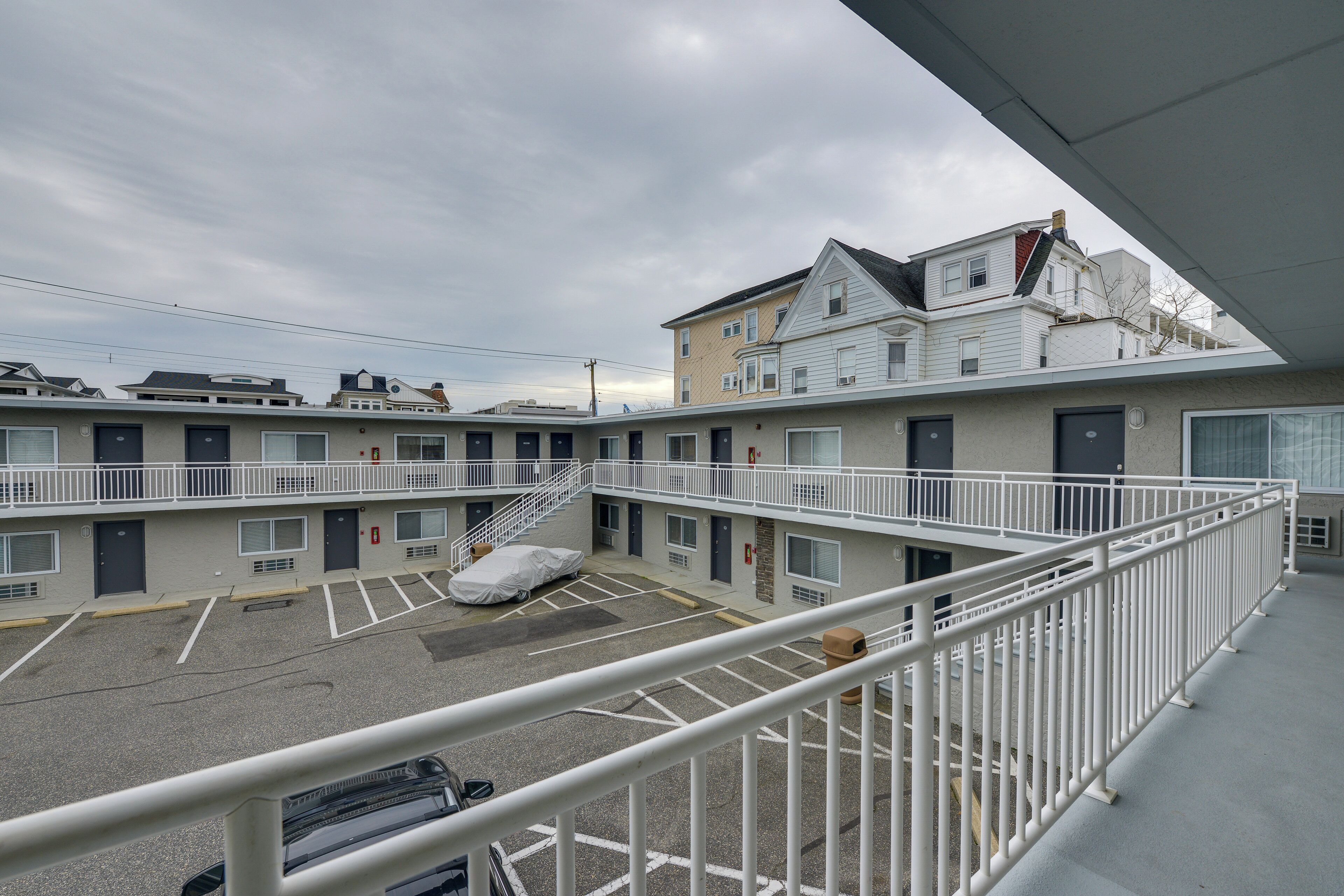 Ocean City Condo w/ Pool: Walk to Boardwalk!