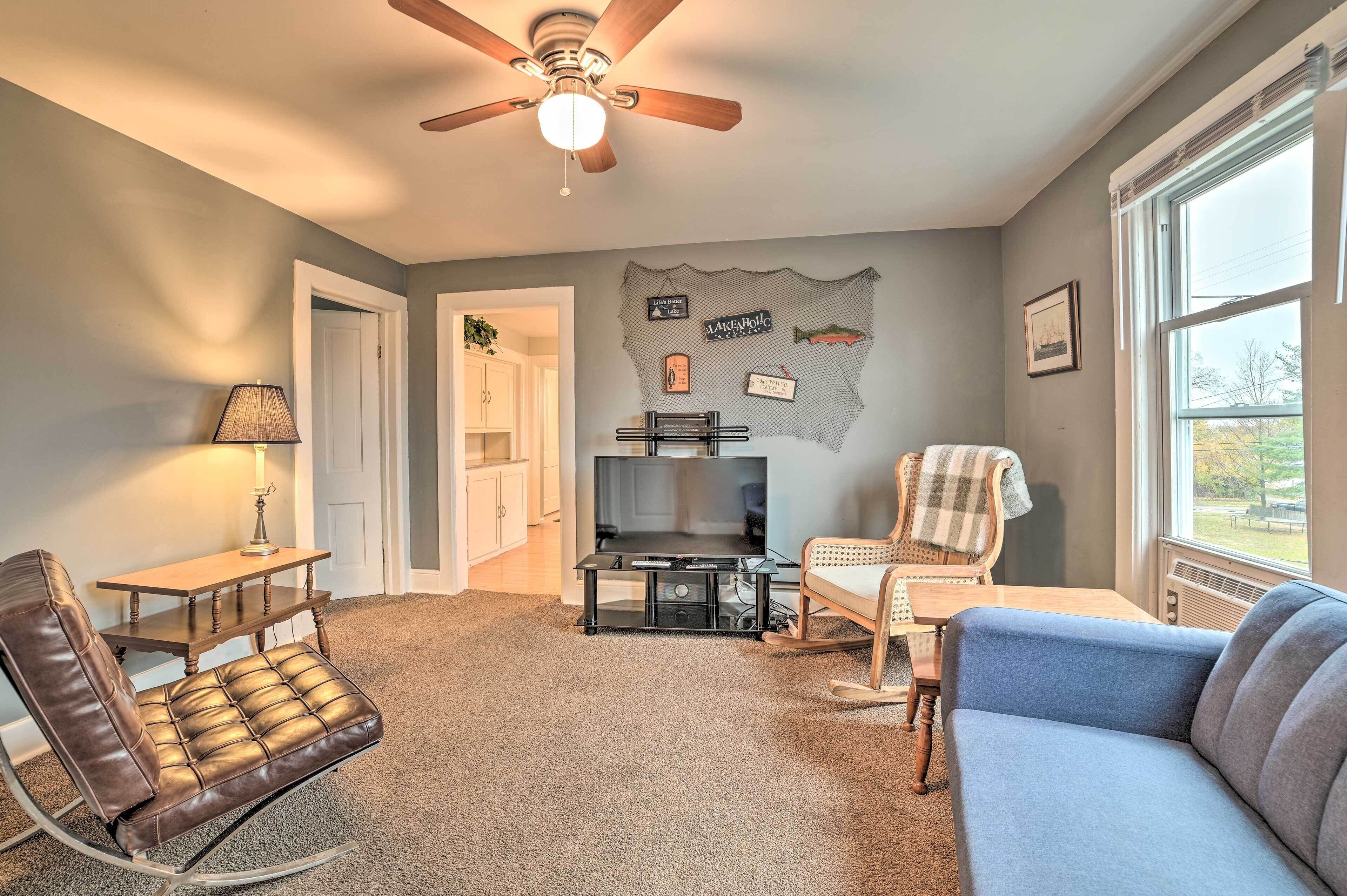 Manistee House w/ Deck, Fire Pit & Sunroom!