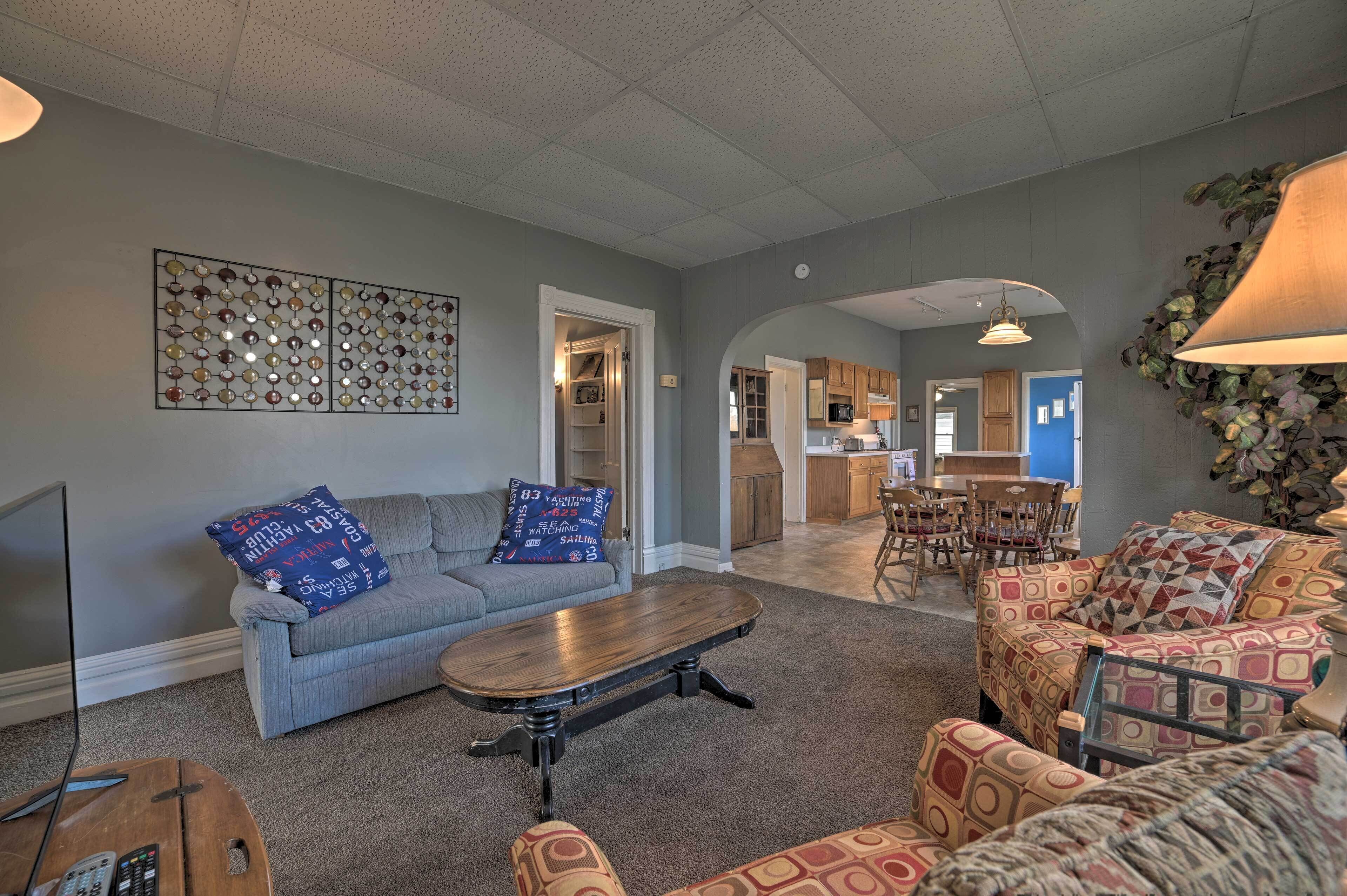 Manistee House w/ Deck, Fire Pit & Sunroom!