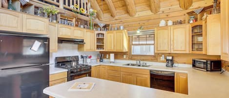 House (2 Bedrooms) | Interior