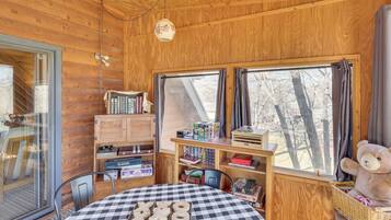 Rumah (2 Bedrooms) | Interior