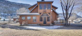 Cottonwood Cabin w/ Private On-site Fly Fishing!