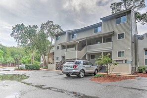 Villa (2 Bedrooms) | Interior - Walk to Beach: Villa w/ Balcony in Hilton Head! (Hilton Head Island)