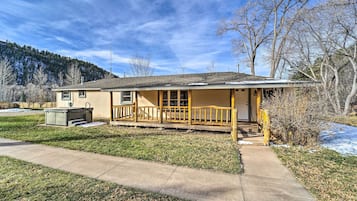 House (3 Bedrooms) | Front of property