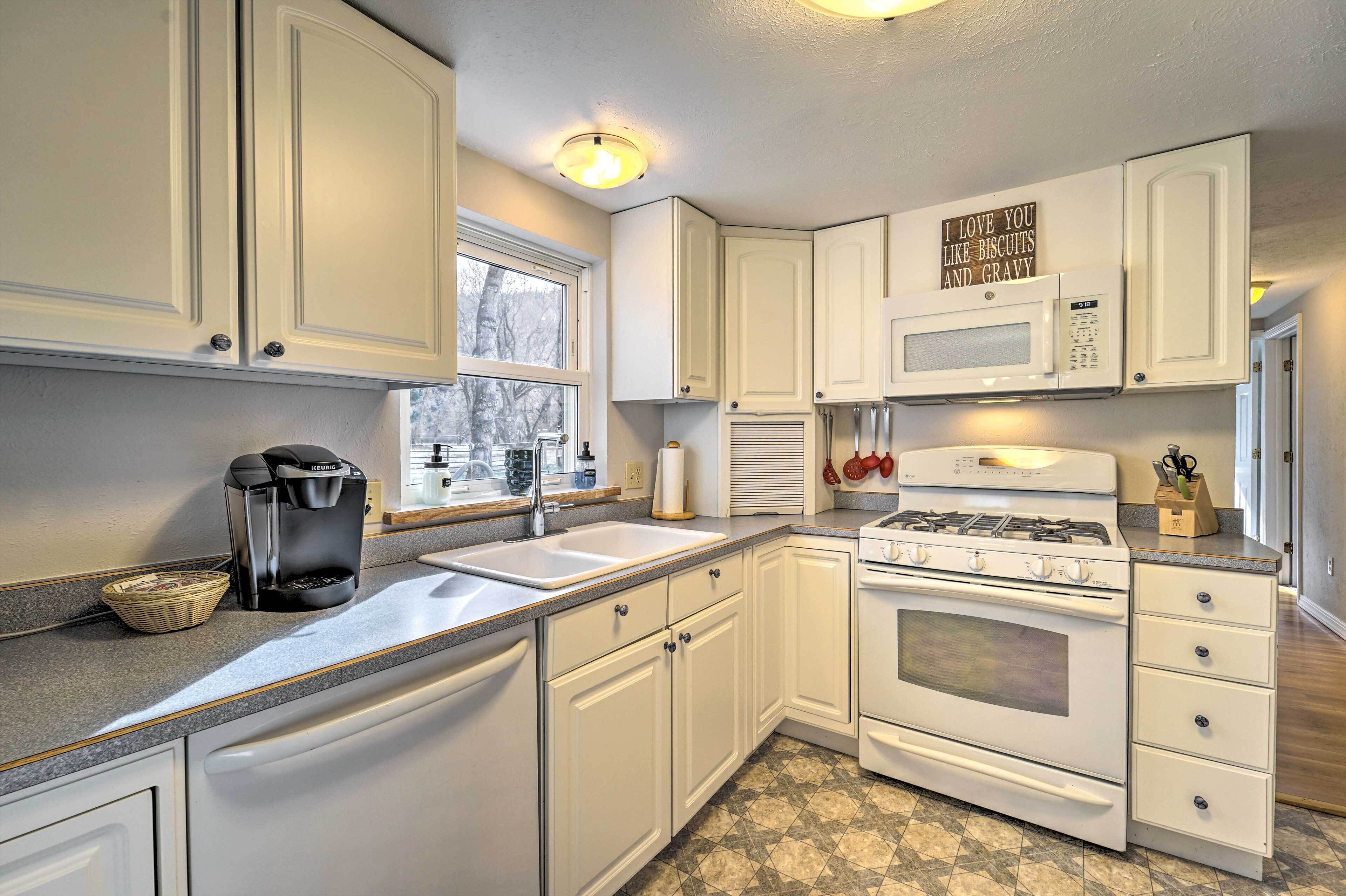 House (3 Bedrooms) | Interior