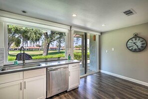 Apartment (3 Bedrooms) | Interior - Rancho Las Palmas Resort Condo: Golf, Swim & Play! (Rancho Mirage)