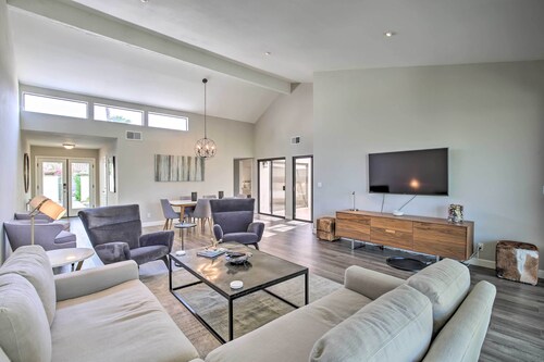 Rancho Las Palmas Resort Condo: Golf, Swim & Play!