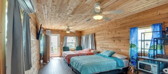 오션까지 1마일: 컬러풀 프리포트 비치 렌탈!