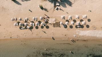 Uitzicht op strand/zee