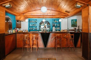 Bar (in der Unterkunft)