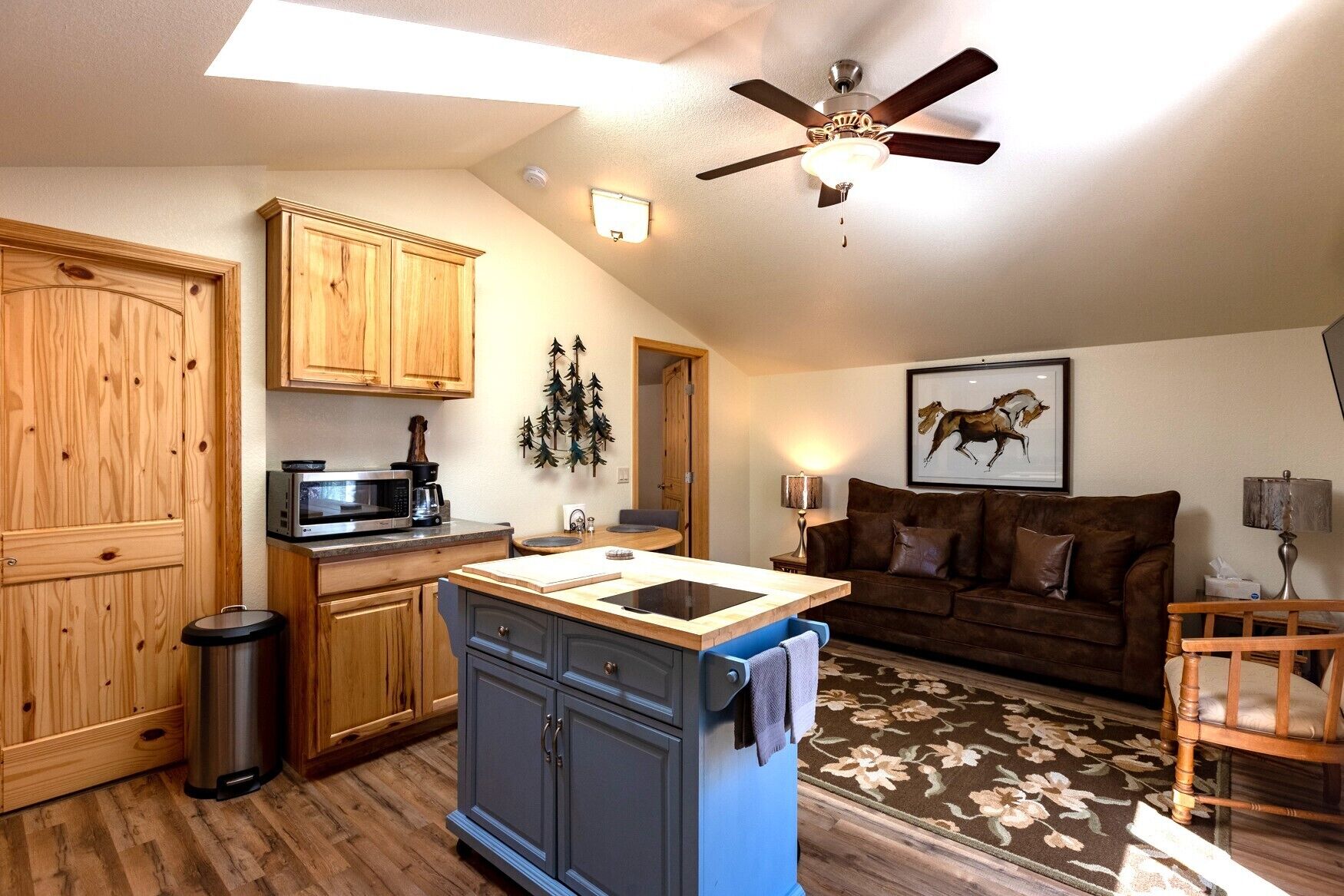 New Rental! Rare Find! Close to Wolf Creek Ski and Hot Springs