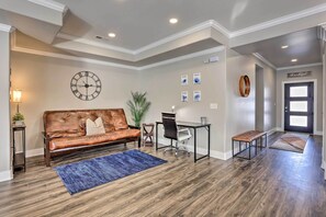 House (3 Bedrooms) | Interior - Pet-friendly Home, 5 Mi to Dtwn Louisville! (Jeffersonville)