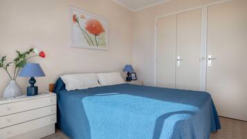1 bedroom, iron/ironing board