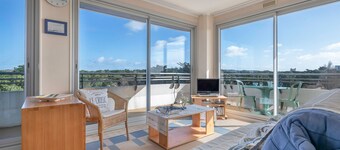 Flat at 150m from the beach