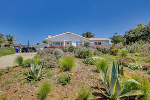 House (3 Bedrooms) | Front of property