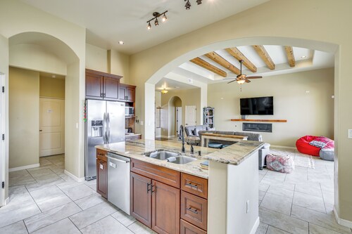Unique Las Cruces Home w/ Patio + Gas Grill!