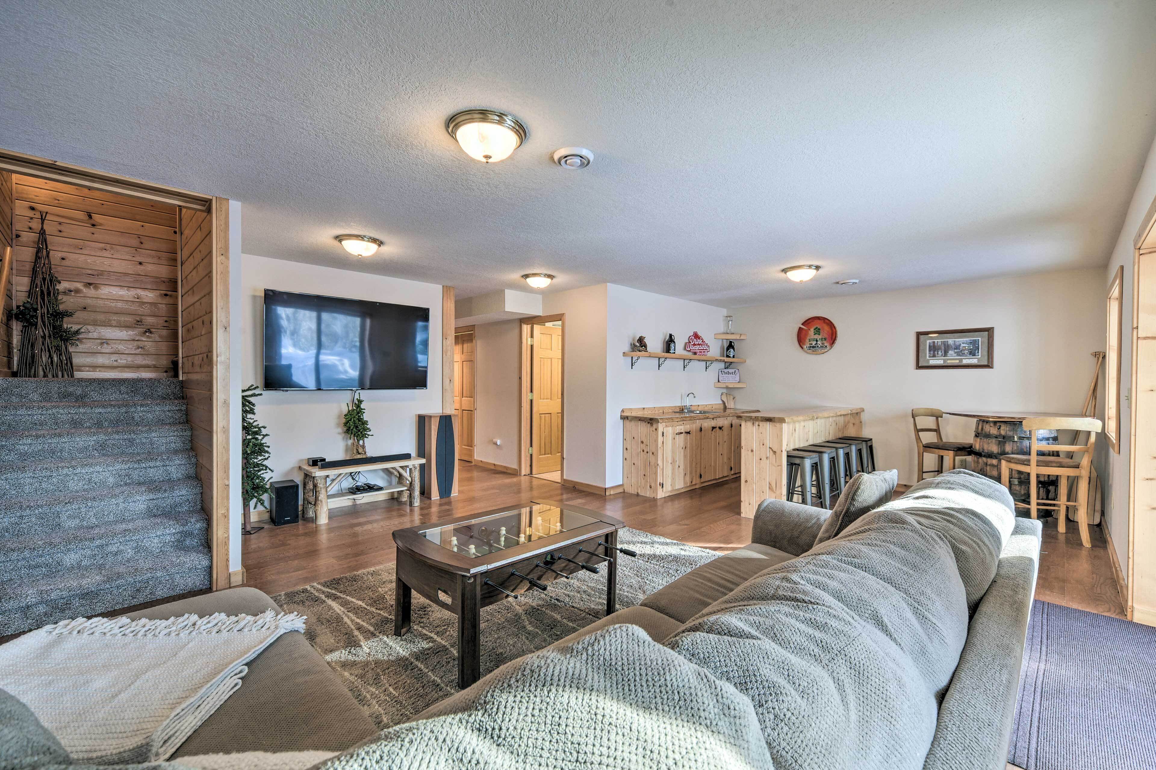 Scenic Hayward Lake View Retreat w/ Fire Pit