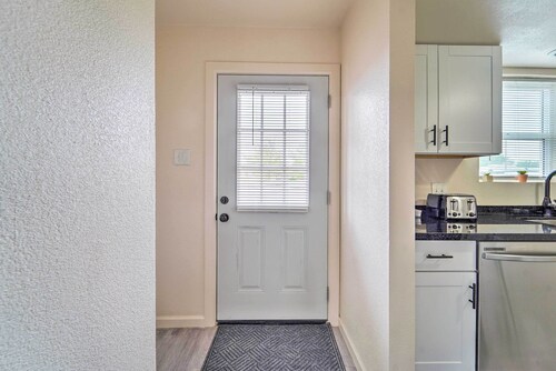 Odessa Apartment Near Parks, Shops & Dining!