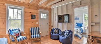 Cozy Cedarville Cottage - Walk to Lake Huron!