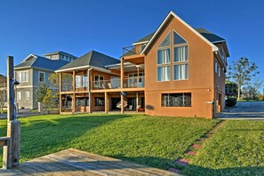 House (5 Bedrooms) | Interior