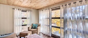 Cozy Getaway < 1 Mi to Cowans Gap State Park!