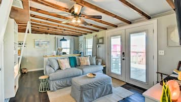 Cottage (2 Bedrooms) | Interior