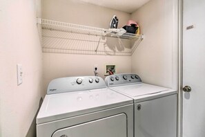 Interior - < 5 Mi to Disney Parks: Spacious Home w/ Lanai (Kissimmee)