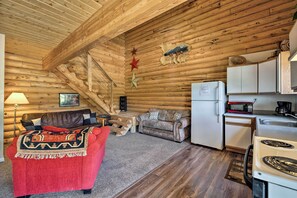 House (2 Bedrooms) | Interior