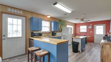 Cottage (2 Bedrooms) | Interior