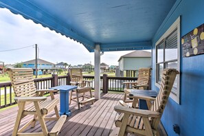 Cottage (2 Bedrooms) | Front of property - Ocean View, Deck: Colorful Crystal Beach Home! (Port Bolivar)