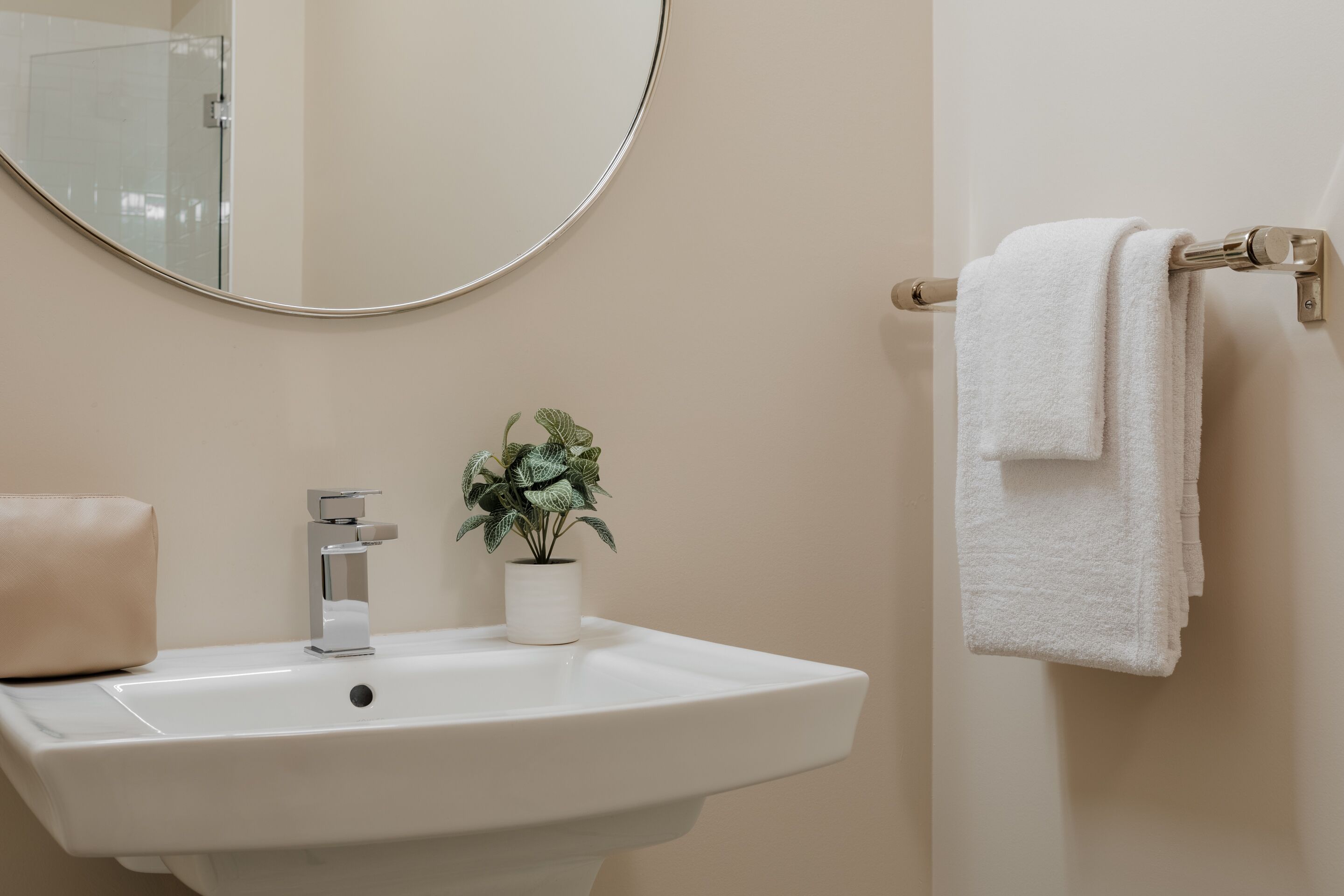 Found Chicago powered by Sonder | Bunk Room