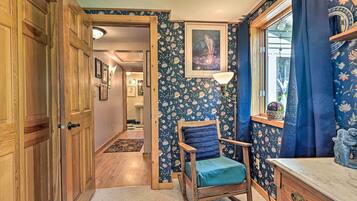 Cottage (2 Bedrooms) | Interior