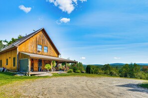 House (2 Bedrooms) | Interior - Greensboro Home w/ Porch & Countryside Views! (Stannard)