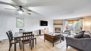 Apartment (2 Bedrooms) | Front of property