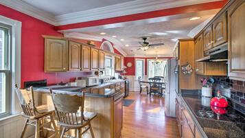 House (Multiple Bedrooms) | Interior