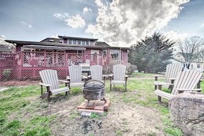 House (Multiple Bedrooms) | Interior - Damascus Home w/ Fire Pit & Views, Walk to Shops! (Damascus)