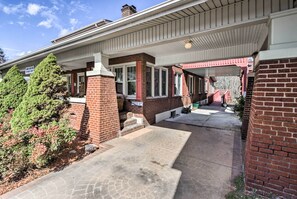 House (Multiple Bedrooms) | Interior - Damascus Home w/ Fire Pit & Views, Walk to Shops! (Damascus)