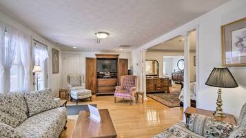 House (Multiple Bedrooms) | Interior