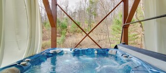Broadway Cabin w/ Hot Tub: Hike & Ski