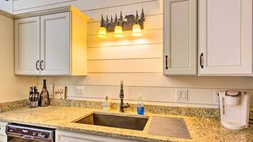 Apartment (0 Bedroom) | Interior